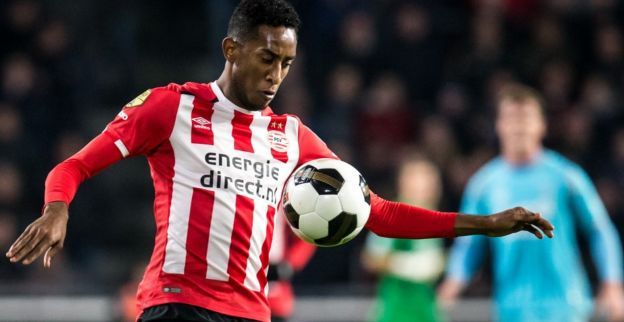 PSV komt met contractnieuws: aflopende verbintenis met drie jaar verlengd