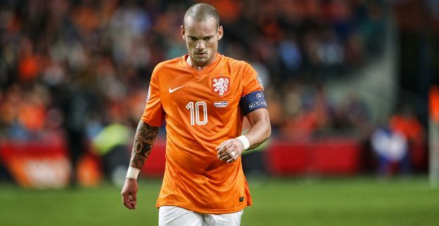 'Miljoenenbedragen lonken ook voor Sneijder door interesse van twee clubs'