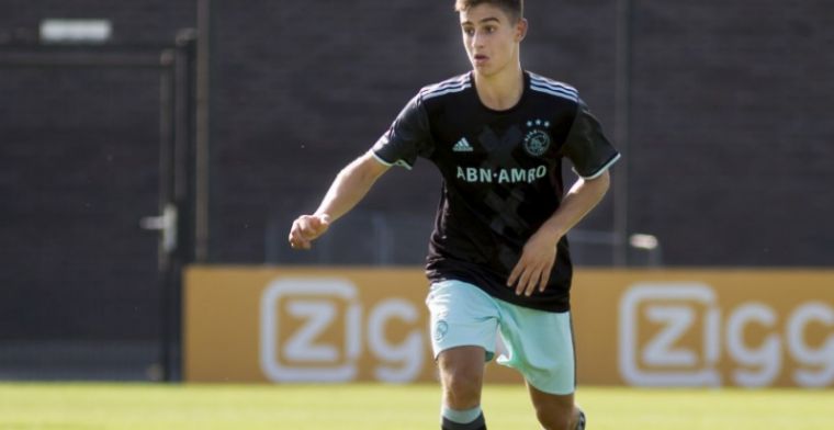 Update: Vertrokken Ajax-talent met driejarig contract gepresenteerd in prinsdom