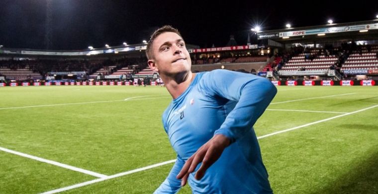 Matchwinner van FC Utrecht in tranen: 'Snap er niks van, waarom ben ik populair?'