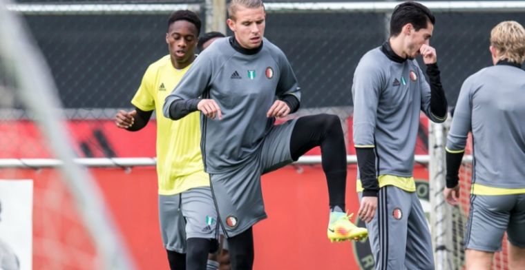 Boulahrouz toont medelijden met Feyenoorder: 'Hoe komt hij er uit?'