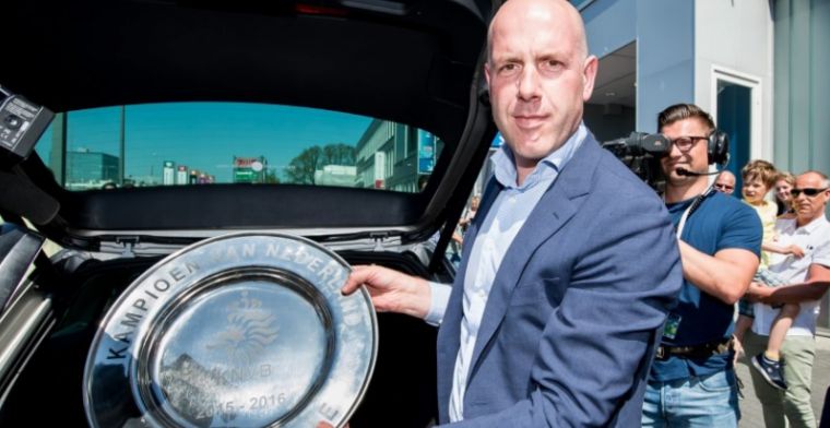 KNVB-directeur en 'PSV-fan' juicht voor Ajax en Feyenoord: 'Gun het Ajax'