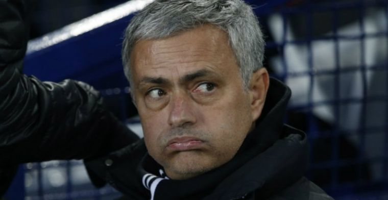 Mourinho kan ogen niet geloven: 'Kan niet geloven dat we daar morgen op spelen'