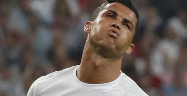 Grote hilariteit om volledig mislukte Ronaldo-buste: 'Wie is de echte?'