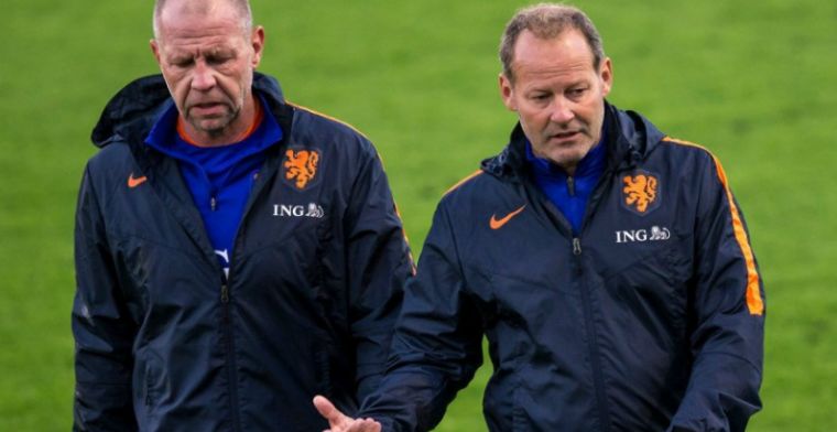 'KNVB knoopt gesprek aan met Feyenoord, Ajax, PSV en vierde Eredivisie-club'