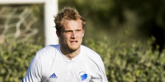 Ajax 'vernedert' vertrokken Deen: Ik trainde alleen met de fysiotherapeut