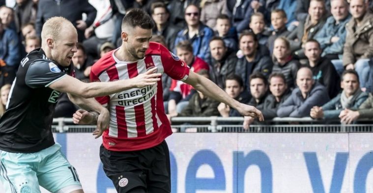 Van der Gijp kraakt PSV-aanvaller: Eigenlijk is hij niet van deze tijd
