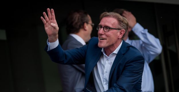 'Gullit onder Ten Cate niet welkom bij KNVB, onder Advocaat geen probleem'