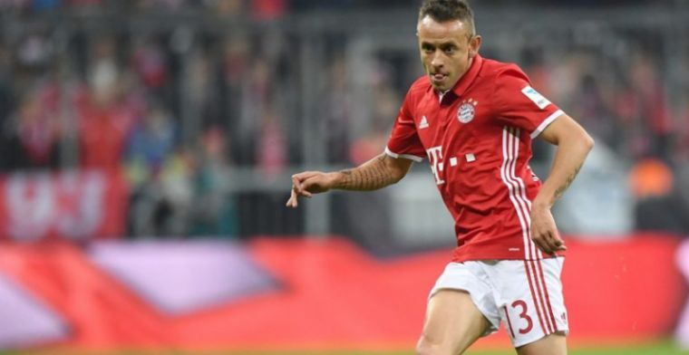 Bayern-back wil zijn geluk in de Premier League beproeven