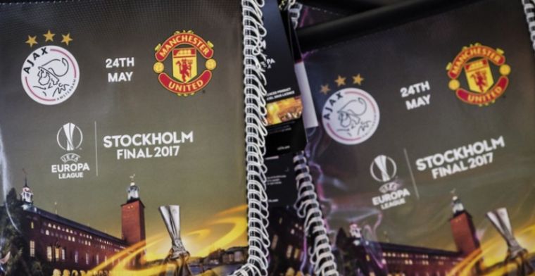 Ajax reageert op aanslag: 'From Amsterdam with love to Manchester'