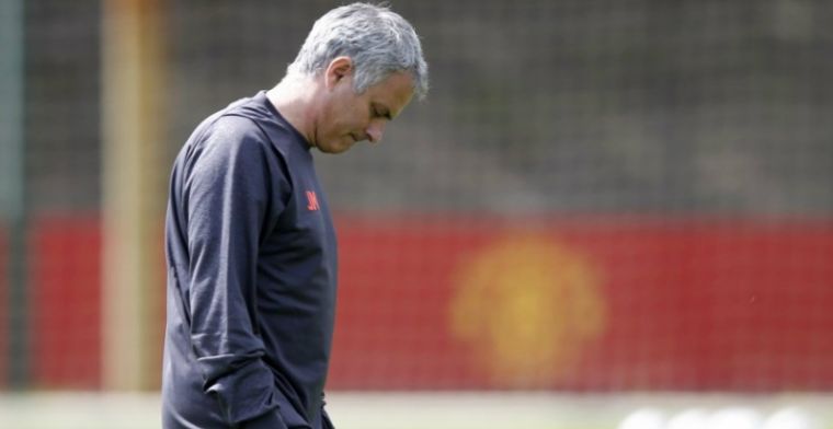 Mourinho richt zich op Twitter tot publiek na aanslag: Hebben taak te volbrengen