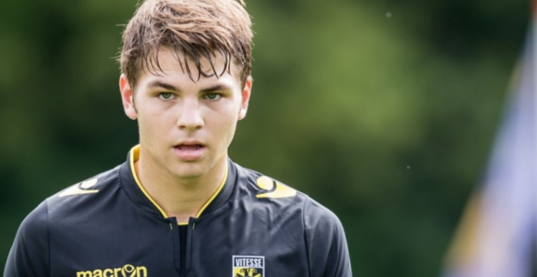 AZ neemt 'snelle, explosieve aanvaller' over van Vitesse: We zijn blij