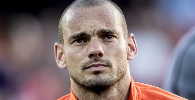 Speculatie over Sneijder-transfer: 'Hij wil nog drie à vier jaar voetballen'