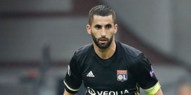 Lyon-aanvoerder verkast voor vijf miljoen naar AS Roma