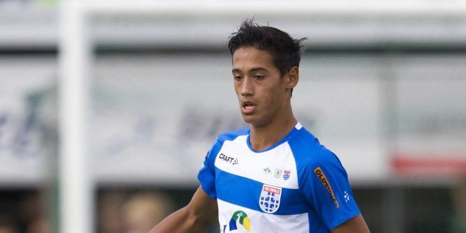 'AZ profiteert van amateurcontract: talentvolle middenvelder PEC naar Alkmaar'