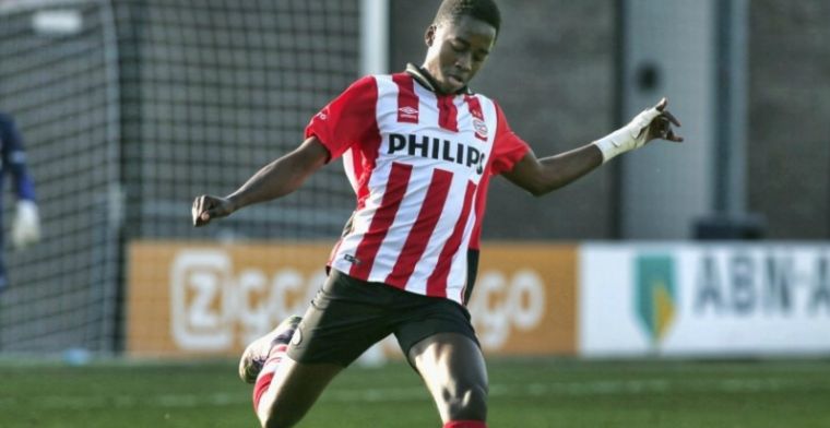 Van Bommel door het dolle heen na wereldgoal van PSV-talent: Hij zei het al
