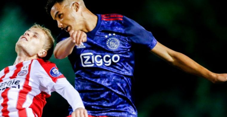 PSV-talent kan zich niet vinden in kritiek: 'Stap voor mijn gevoel kleiner'