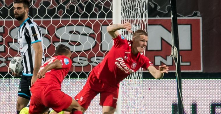 FC Twente dankt Holla voor zege in streekderby en heeft weer wat lucht