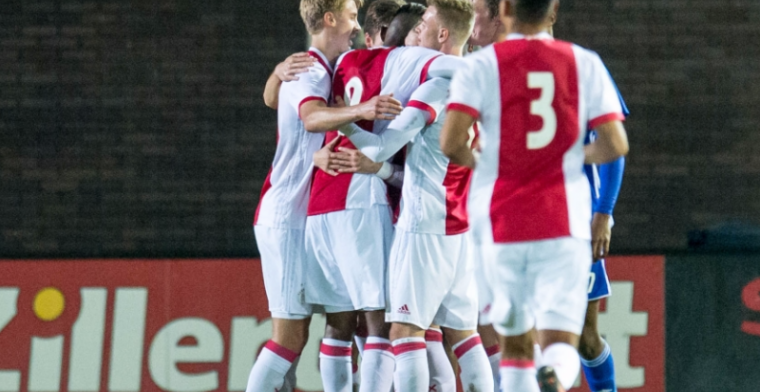 Jong Ajax, met A-spelers, verstevigt koppositie, totale offday Jong AZ
