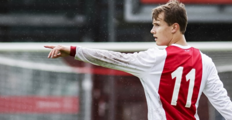 Nieuwe Ajax-groeibriljant dient zich aan: 'Fijne speler om mee te werken'
