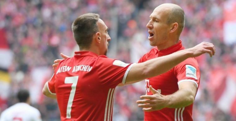 'Robben en Ribéry in dezelfde situatie: Robben ontspannen, Ribéry ernstig bezorgd'