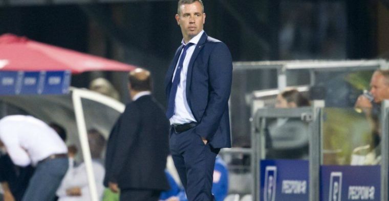Eerste Eredivisie-trainer sneuvelt: Hake niet langer trainer van FC Twente