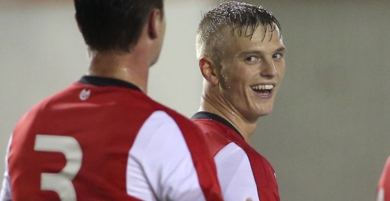 PSV verlengt met spits: 'Mogelijk vertrekt na dit seizoen een aantal aanvallers'