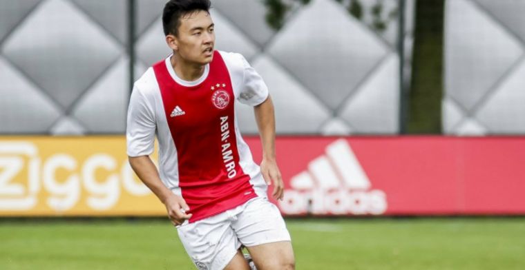 Ajax deelt eerste contract uit aan talent: Zo snel mogelijk naar Arena