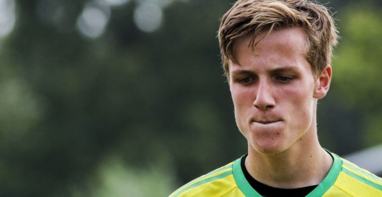 Ajax slaat voor derde keer toe op dinsdag: talentvolle goalie tekent tot 2021