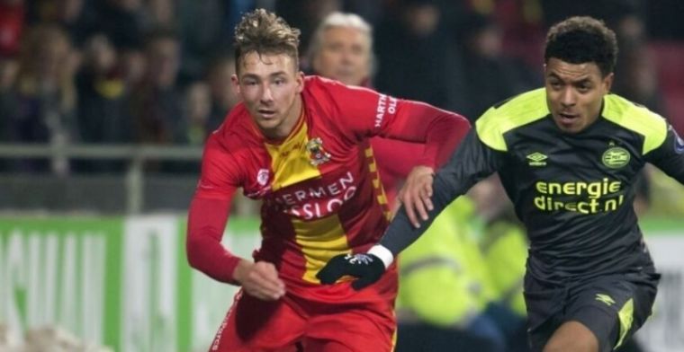 'Cocu geeft mooi nieuwjaarscadeau aan jonge aanvaller: met PSV mee naar Amerika'