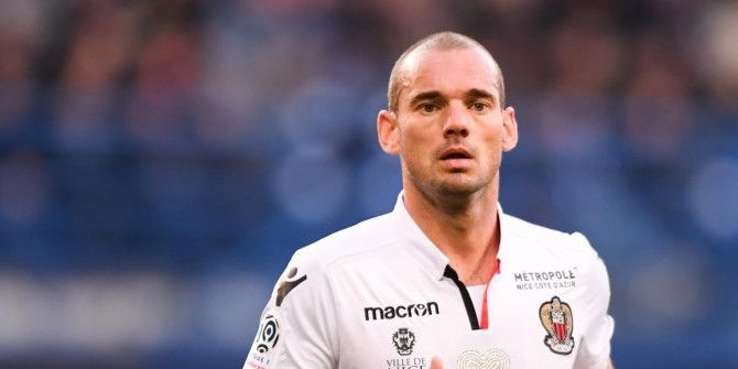 Vliegveld in Doha stroomt vol: Sneijder arriveert voor miljoenencontract