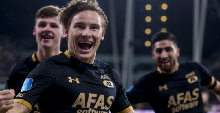 Dessers redt Utrecht-debutant De Jong tegen AZ: remise in Galgenwaard