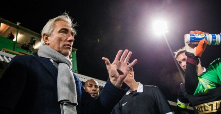 Van Marwijk juicht transfer naar Engeland toe: Kan hem geen plek garanderen