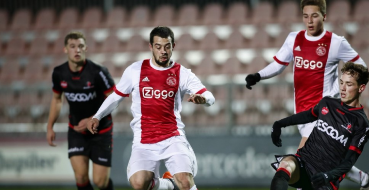 Younes helpt Jong Ajax aan koppositie, ook Jong PSV wint