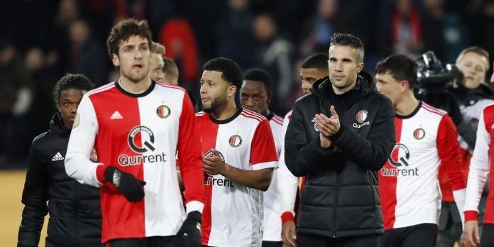Van Bronckhorst stelt teruggekeerde Feyenoorder teleur: Dat is moeilijk