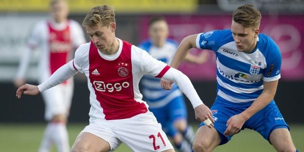 Uitblinker De Jong rekent op nieuwe rol bij Ajax: 'Dat kan ook mét Ziyech, haha'