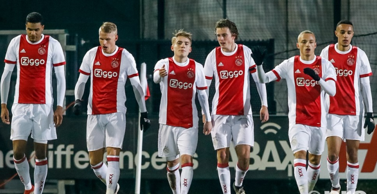Jong Ajax alleen aan kop in Jupiler League, Lammers-goal zorgt voor PSV-winst