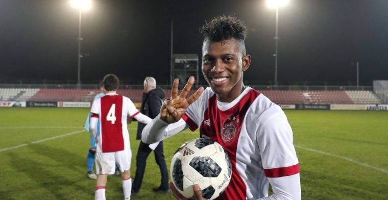 Gretige Jong Ajax-uitblinker: 'Heb de kans om minuten te maken in de Eredivisie'