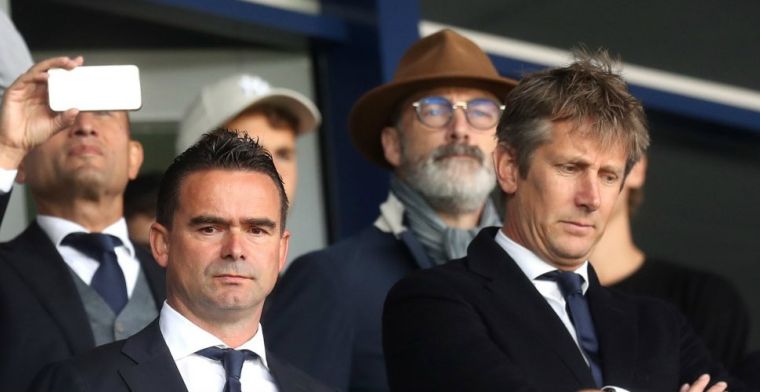 'Ajax is ontevreden over Van der Sar maar durft directeur niet te ontslaan'