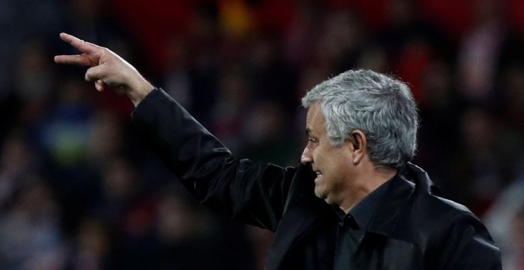 'Mourinho spreekt huilende United-spelers toe en bezoekt Sevilla-kleedkamer'