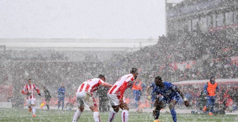 Stoke City en Everton figureren in sneeuwstorm, Crystal Palace maakt sprongetje