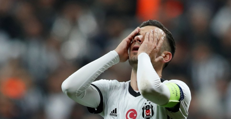Newcastle wil Premier League-rivalen aftroeven voor Özyakup 