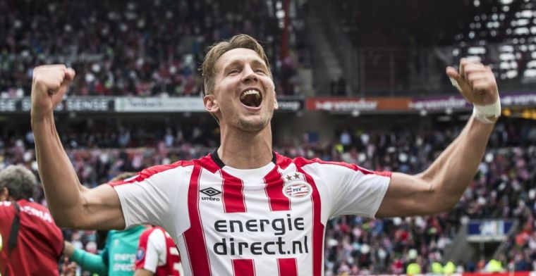 De Jong met grote smile in mixed zone: 'Je weet dat er iets knakt bij Ajax'