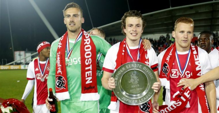 Ajax-verdediger wil hogerop en denkt aan vertrek: Misschien ergens anders