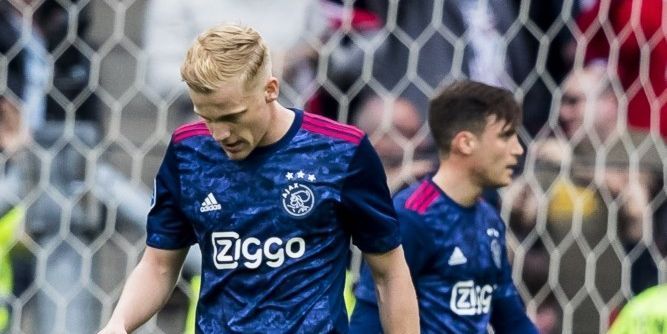 'Ik ga er wel van uit dat ik bij Ajax blijf, maar zulke uitspraken doe ik nooit'