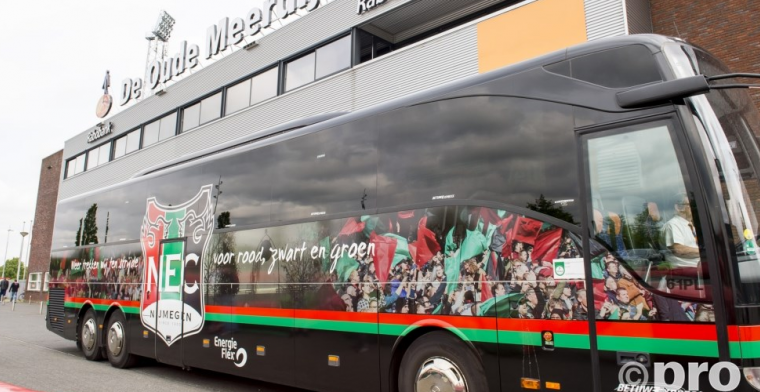 'Twee bussen met NEC-fans al na uur vertrokken; stewards krijgen klappen'