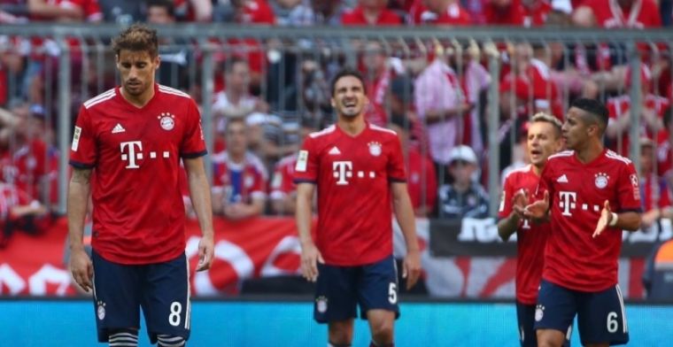 Heynckes zwaait af met 1-4 thuisnederlaag, Hoffenheim en Dortmund houden Bayer af