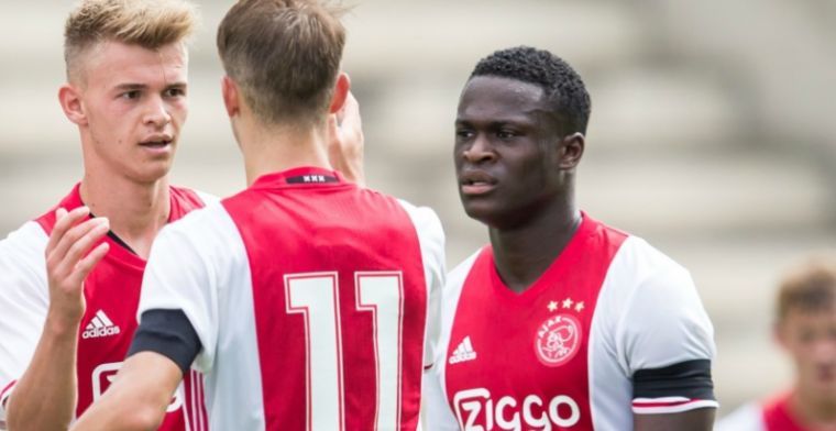 Ajax laat verdediger transfervrij gaan: 'Mijn droom is Real, ik denk dat het kan'