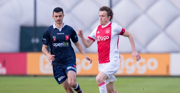 AZ verrast en hengelt aanvoerder Jong Ajax binnen: 'AZ geeft jeugd de kans'