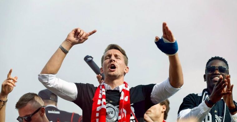 'De Jong laat buitenlands aanbod links liggen en is in gesprek met PSV'